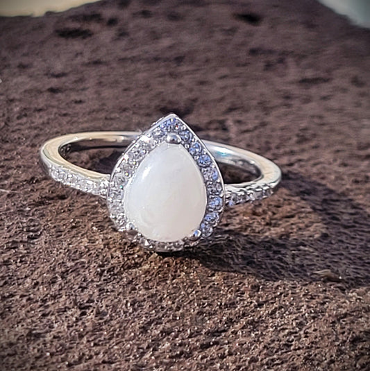 Pear Halo Breastmilk Ring